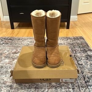 Ugg Women’s Classic Tall Boots, Chestnut Brown, Size 9